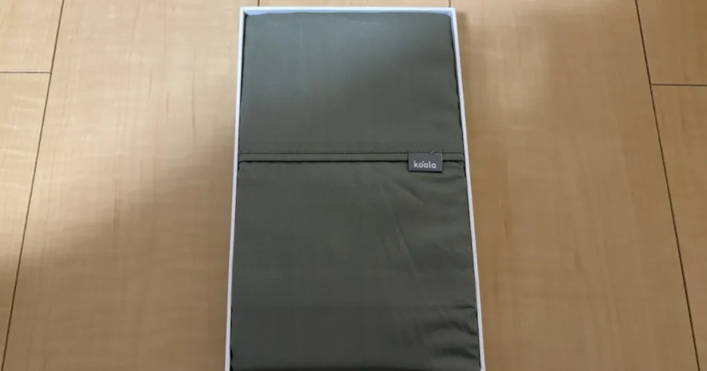 箱に入っているピローカバー
